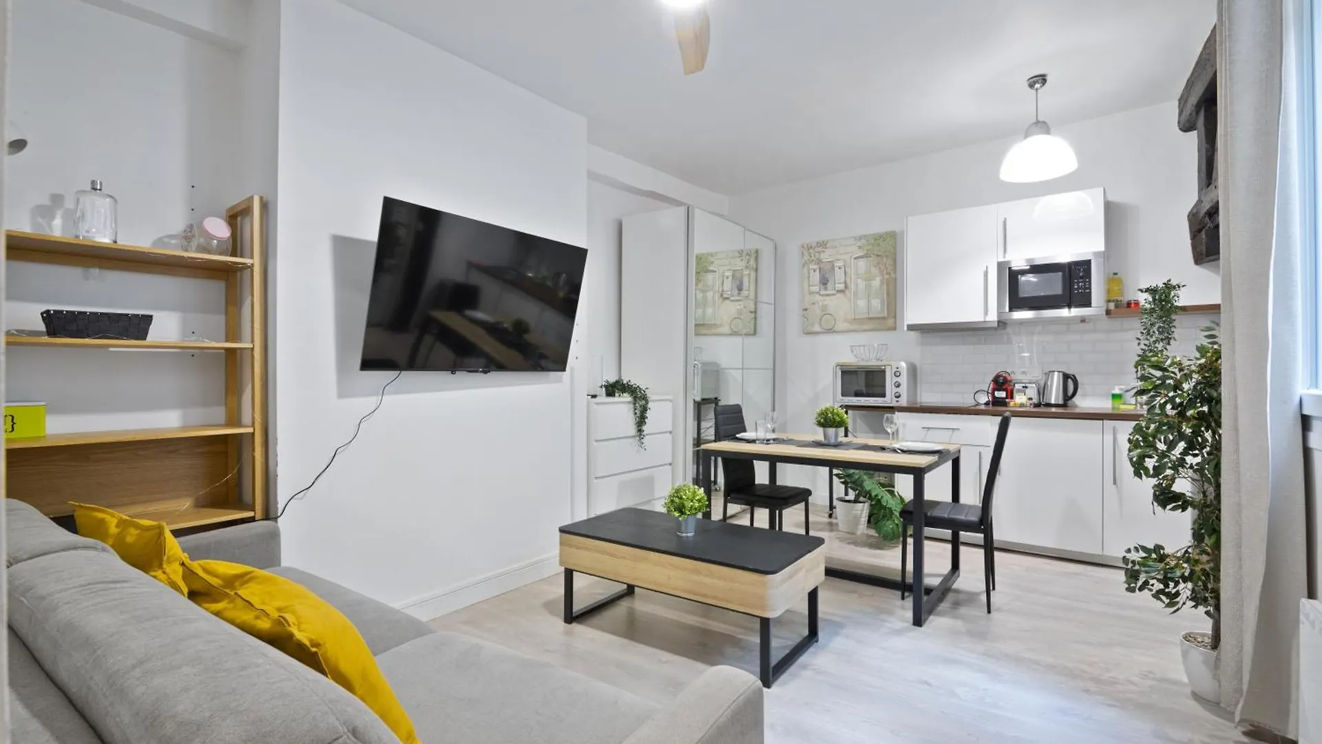 Studio Appartement Quartier Notre-Dame Free Netflix Paříž 0*,  Francie